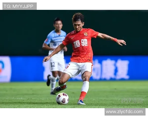 成都篮球队耐力分析与训练策略探讨助力球队提升竞技水平 成都篮球队耐力分析与训练策略探讨助力球队提升竞技水平