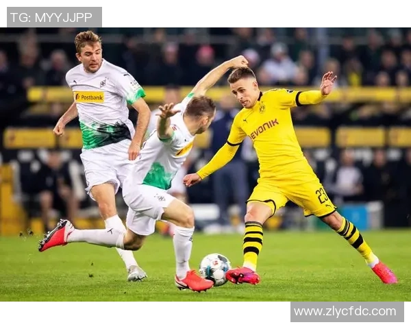 足球明星拍手瞬间精彩集锦图片分享让你感受激情与魅力